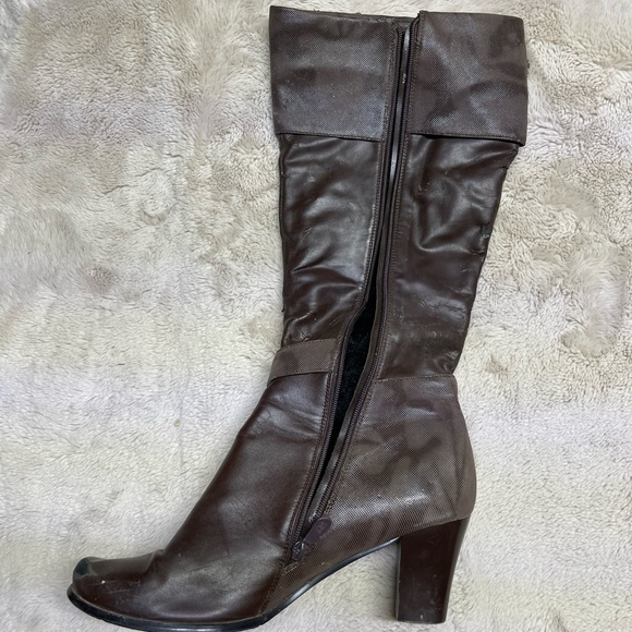 Brown High Heel Boots - Picture 8 of 10
